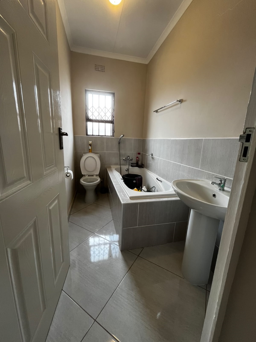 3 Bedroom Property for Sale in Queenstown Central Eastern Cape